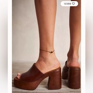 Brand New Free People Zoe Platform in Chestnut